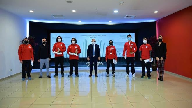 BAŞARILI OKÇULARDAN SOMTAŞ’A ZİYARET