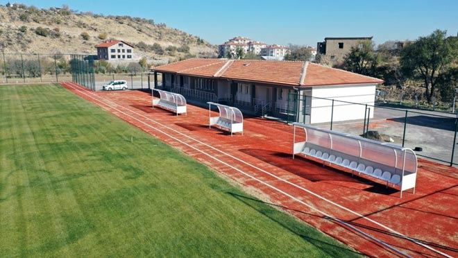 HACILAR FEVZİ MERCAN STADYUMU AÇILIŞA HAZIR