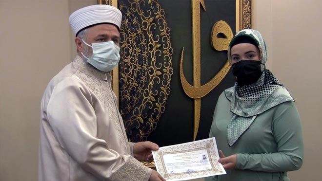 19 YAŞINDAKİ MİCHELLA MÜSLÜMAN OLDU