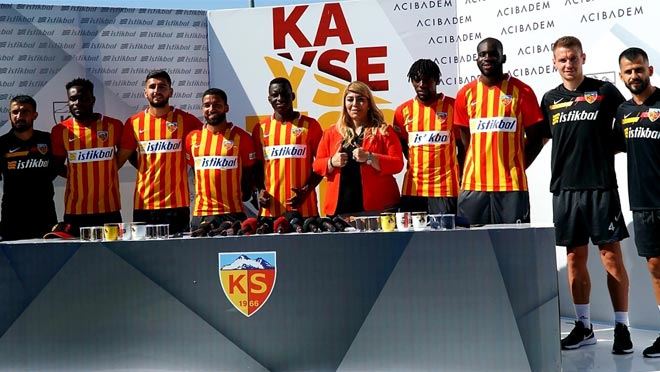 KAYSERİSPOR’DA YAPRAK DÖKÜMÜ