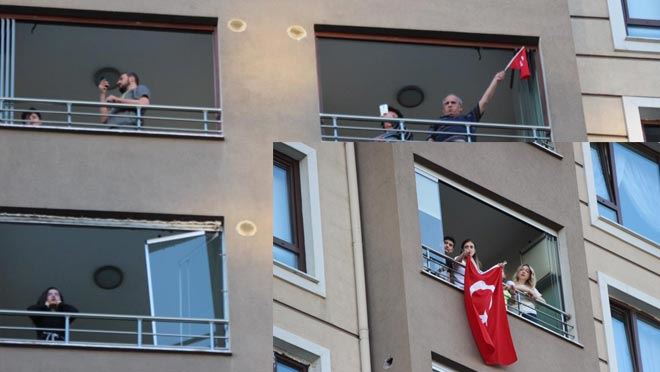 KAYSERİLİLER 7’DEN 70’E İSTİKLAL MARŞI İÇİN BALKONLARA KOŞTU