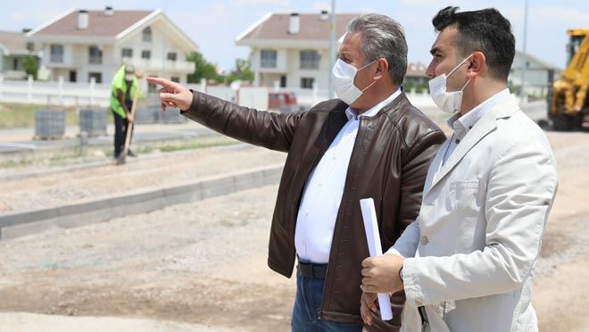 BAŞKAN  PALANCIOĞLU: “HEM YOL, HEM KALDIRIM HEM DE PARKIMIZ HAYIRLI OLSUN”