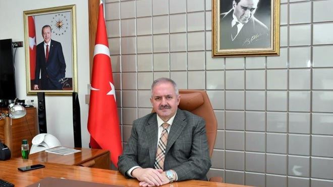 BAŞKAN NURSAÇAN KAYSERİLİ SANAYİCİLERİ TEBRİK ETTİ