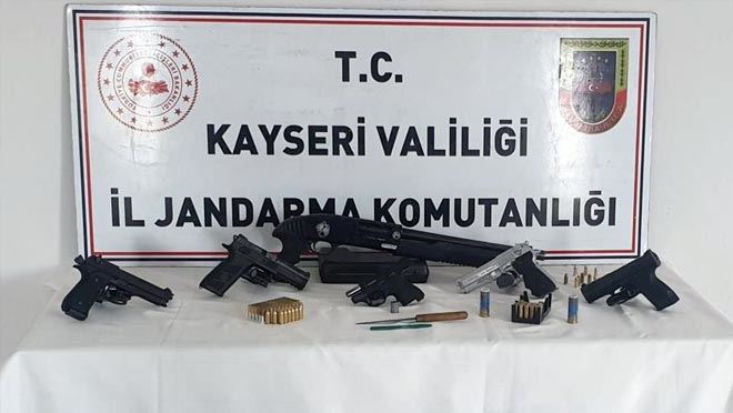 JANDARMADAN SİLAH KAÇAKÇILIĞI OPERASYONU