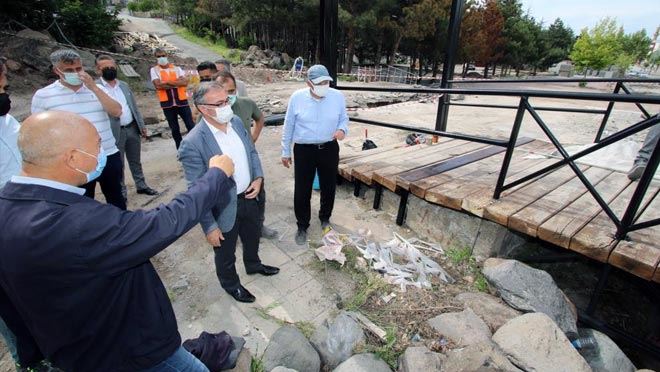 15 TEMMUZ ŞEHİTLER PARKI’NDA HUMMALI ÇALIŞMA