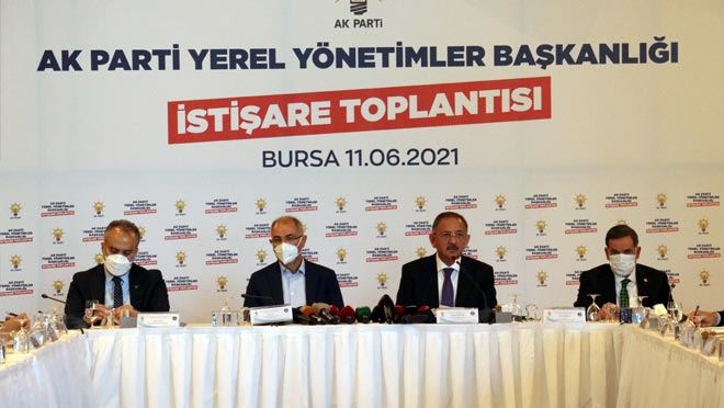 AK PARTİ YEREL YÖNETİMLER BAŞKANLIĞI BURSA’DA BİR İSTİŞARE TOPLANTISI DÜZENLEDİ