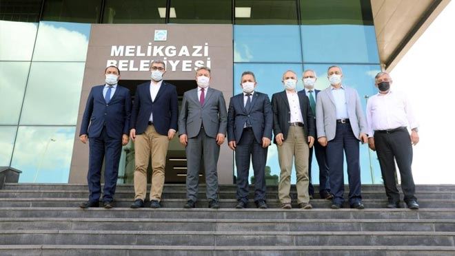 İLİM YAYMA VAKFI’NDAN MELİKGAZİ’YE ZİYARET