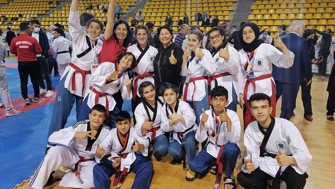 MUTLU YÜZLER PROJESİ, ANKARA’DA MADALYALARI TOPLADI