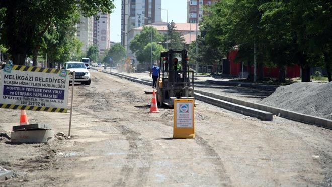 AYDINLIK EVLER MAHALLESİ YENİLENİYOR