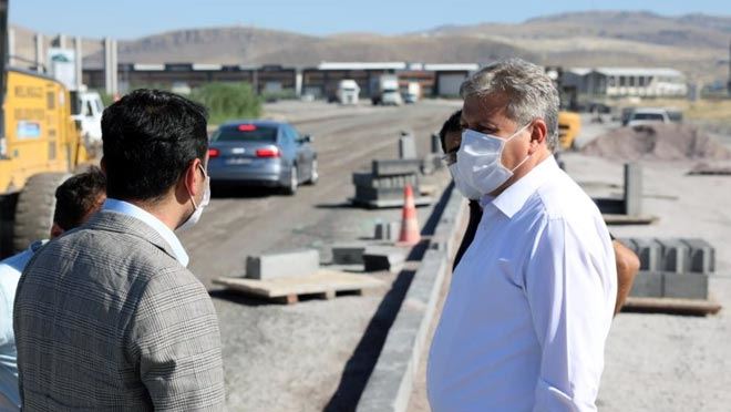 MELİKGAZİ BELEDİYESİ HER BÖLGEDE HİZMET ÜRETİLİYOR