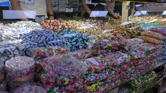 BAYRAM ÖNCESİ ŞEKERLEMECİLERDE YOĞUNLUK