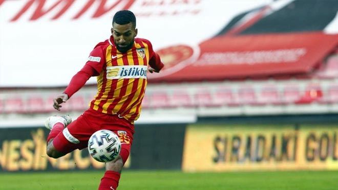 KAYSERİSPOR’DA FLAŞ AYRILIK