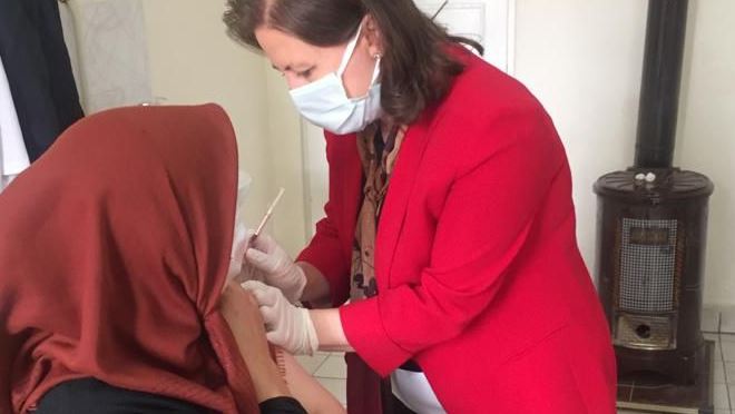 MAHZEMİN’DEN AŞI KAMPANYASINA DESTEK