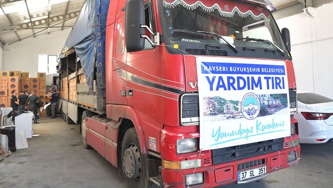 KASTAMONU’YA 1 TIR DOLUSU YARDIM