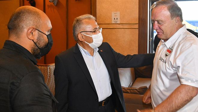 YÜKSEK İRTİFAYA ÖVGÜ DOLU SÖZLER