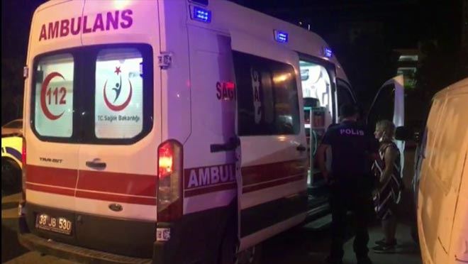 UYARDIĞI KADIN TARAFINDAN BIÇAKLANDI