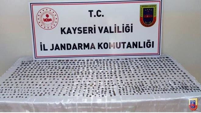 TARİHİ ESER OPERASYONLARINDA 2 BİNİ AŞKIN SİKKE ELE GEÇİRİLDİ