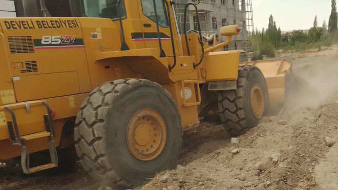 SEBZE-MEYVE PAZARI ÜSTÜNE YAPILACAK PARK İÇİN ZEMİN ÇALIŞMALARI BAŞLADI