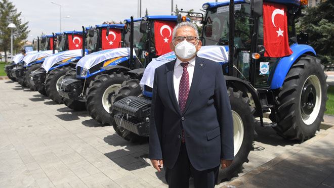 BAŞKAN BÜYÜKKILIÇ’TAN ÇİFTÇİLERE DEV DESTEK