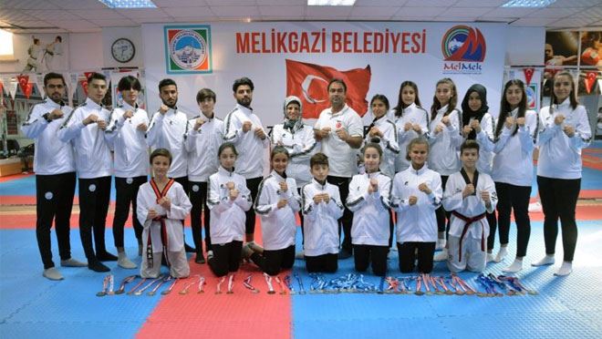 MELİKGAZİ TAEKWONDO TAKIMI BAŞARIDAN BAŞARIYA KOŞUYOR
