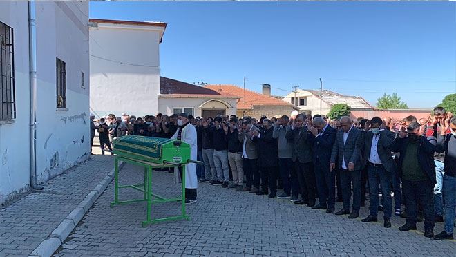 DOĞALGAZ PATLAMASINDA HAYATINI KAYBEDEN 2 YAŞINDAKİ FARUK FURKAN TOPRAĞA VERİLDİ  