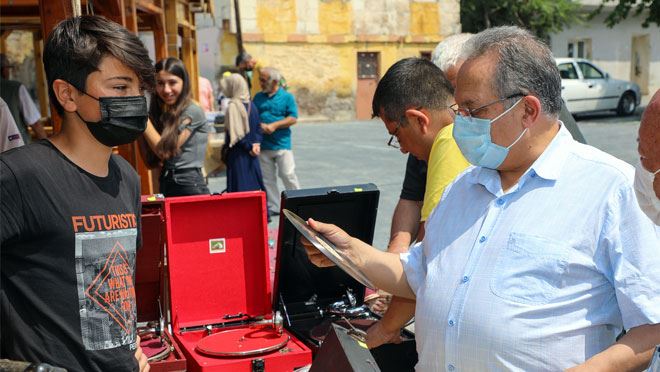 ANTİKA PAZARI’NDA BU HAFTA 