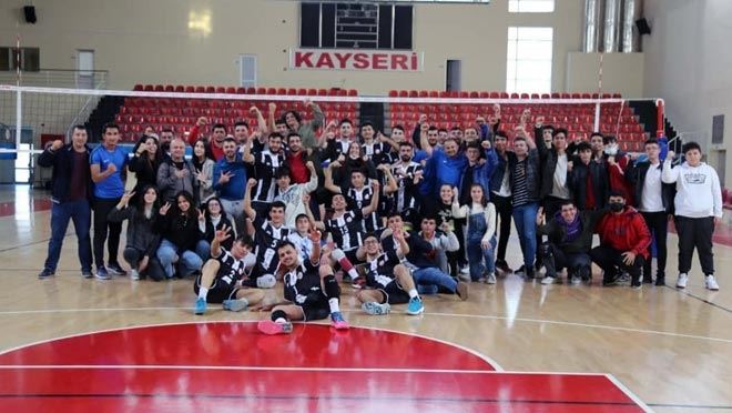 Hürriyet Mtal Sahasında Galip 