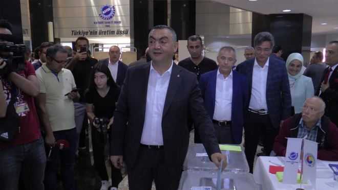 KAYSO Yönetim Kurulu Başkanı Mehmet Büyüksimitci