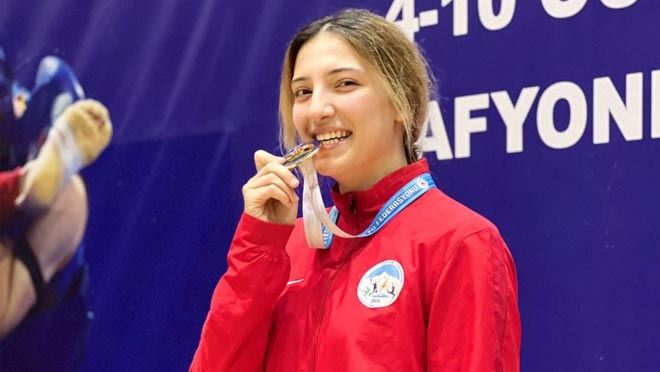 Buket Kaya’dan Balkan Şampiyonluğu 