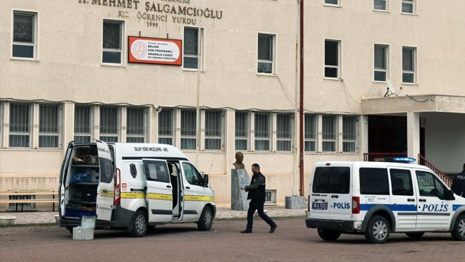 Boşandığı gün kayınvalidesini bıçaklayan sanığa 10 yıl hapis cezası