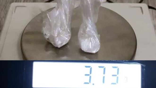 Durdurulan şüpheli araçtan uyuşturucu çıktı