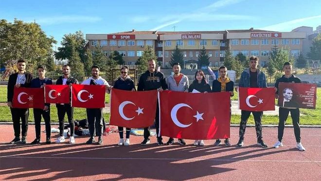 ERÜ öğrencilerinden Cumhuriyet Bayramı etkinliği