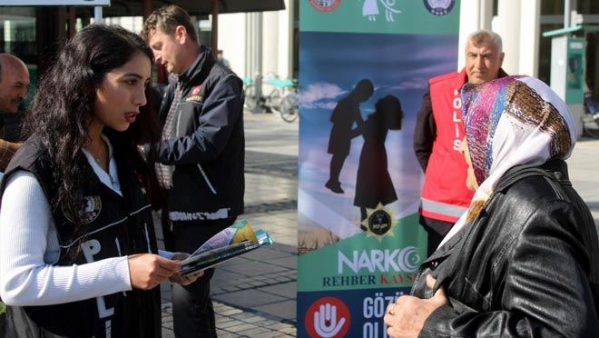Vatandaşlar Narkotik suçlarla ilgili bilgilendirildi