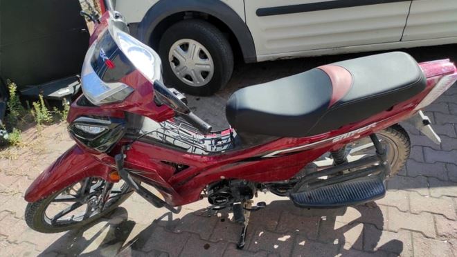 Deneme bahanesiyle motoru çaldı