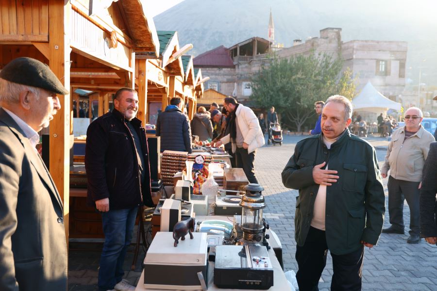 Antika Pazarı Ufuk Açtı