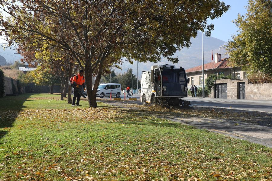 Talas Genelinde Sonbahar Temizliği