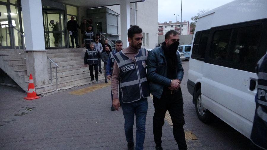 Aranan şahıslara şok operasyon: 17 gözaltı
