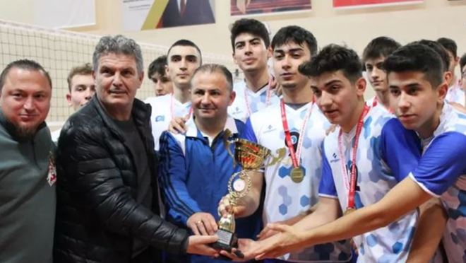 Hürriyet MTAL yine şampiyon