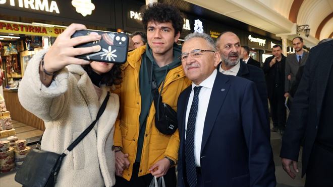 Başkan Büyükkılıç, tarihi kapalı çarşı ve kazancılar çarşısı esnafını ziyaret etti