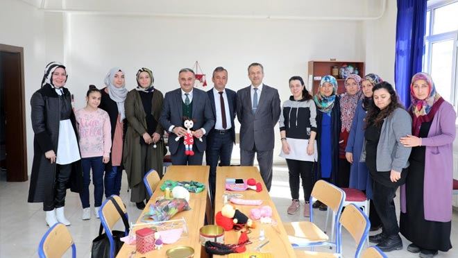 Kursiyerlerden Başkan Cabbar’a teşekkür