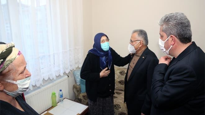 Şehit annesine taziye ziyareti