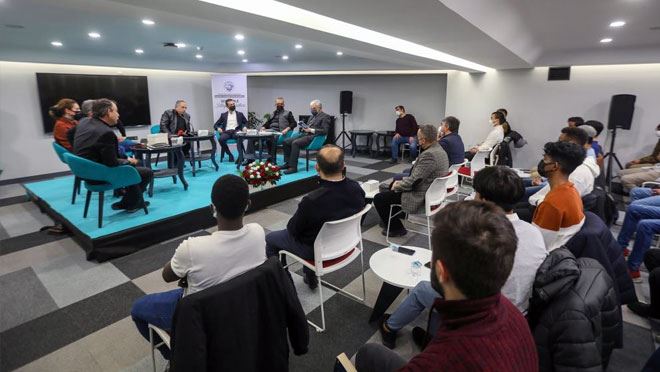 Talas’ta “Gençlerle Kitap Sohbetleri”nin üçüncüsü gerçekleşti