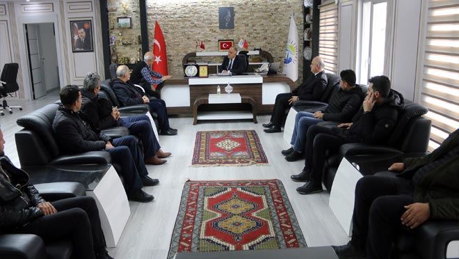 Başkan Öztürk esnaf temsilcilerini ağırladı