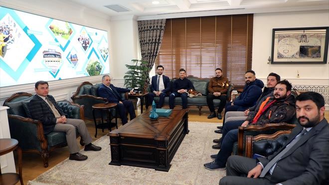 Başkan yalçın genç doktorları ağırladı