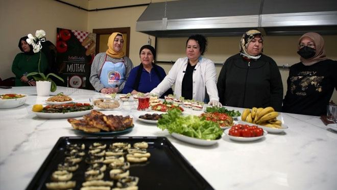 Glütensiz mutfak eğitimi devam ediyor