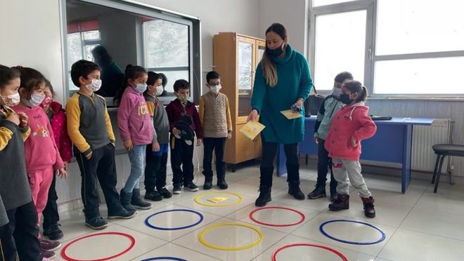 Öğrenciler eğlenerek öğreniyor