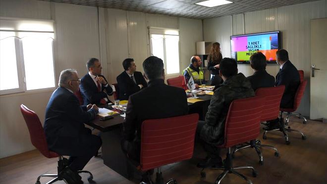 Başkan Büyükkılıç, Recep Tayyip Erdoğan Millet Bahçesi ile ilgili brifing aldı