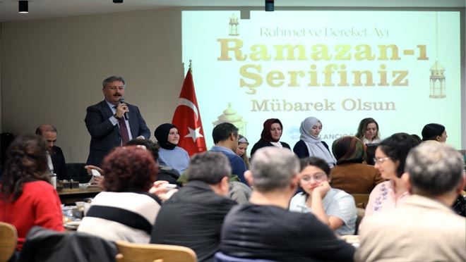 Palancıoğlu meclis üyelerini iftara da ağırladı