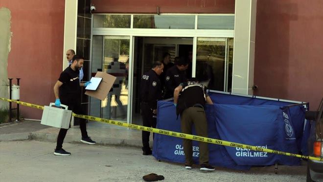 Uyuşturucu imal eden şahıs yakalanacağını anlayınca 10. kattan atladı