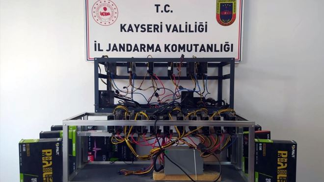 Kripto para üretimi yapan şahıslara operasyon